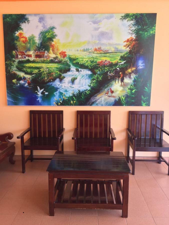 Poon Suk Hotel Kabin Buri Buitenkant foto